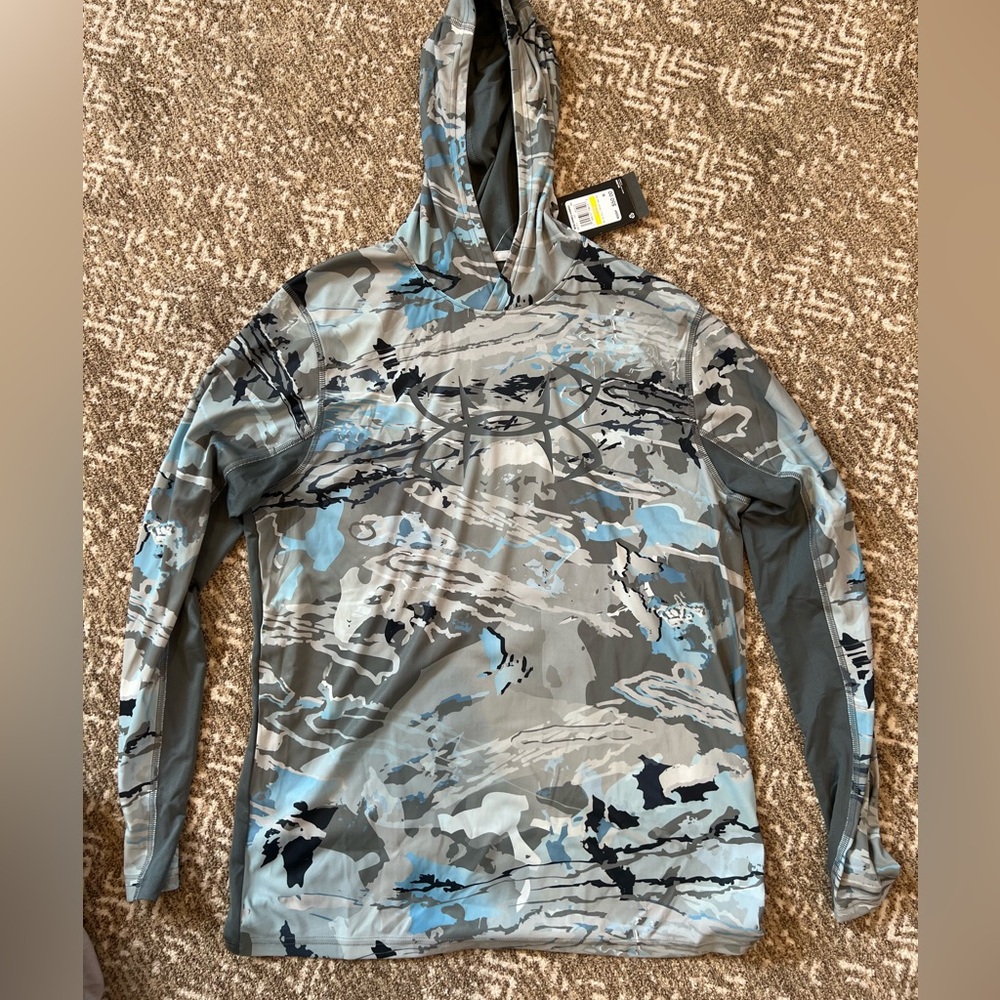 NWT Men’s Underarmour Hoodie, medium
